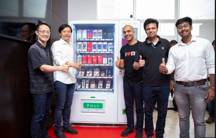 自動售貨機,自動售賣機,自動售貨機價格,廣州售貨機,無人售貨機,智能自動售貨機加盟,自動販賣機,飲料自動售貨機,廣州富宏智能售貨機