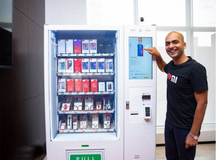 自動售貨機,自動售賣機,自動售貨機價格,廣州售貨機,無人售貨機,智能自動售貨機加盟,自動販賣機,飲料自動售貨機,廣州富宏智能售貨機